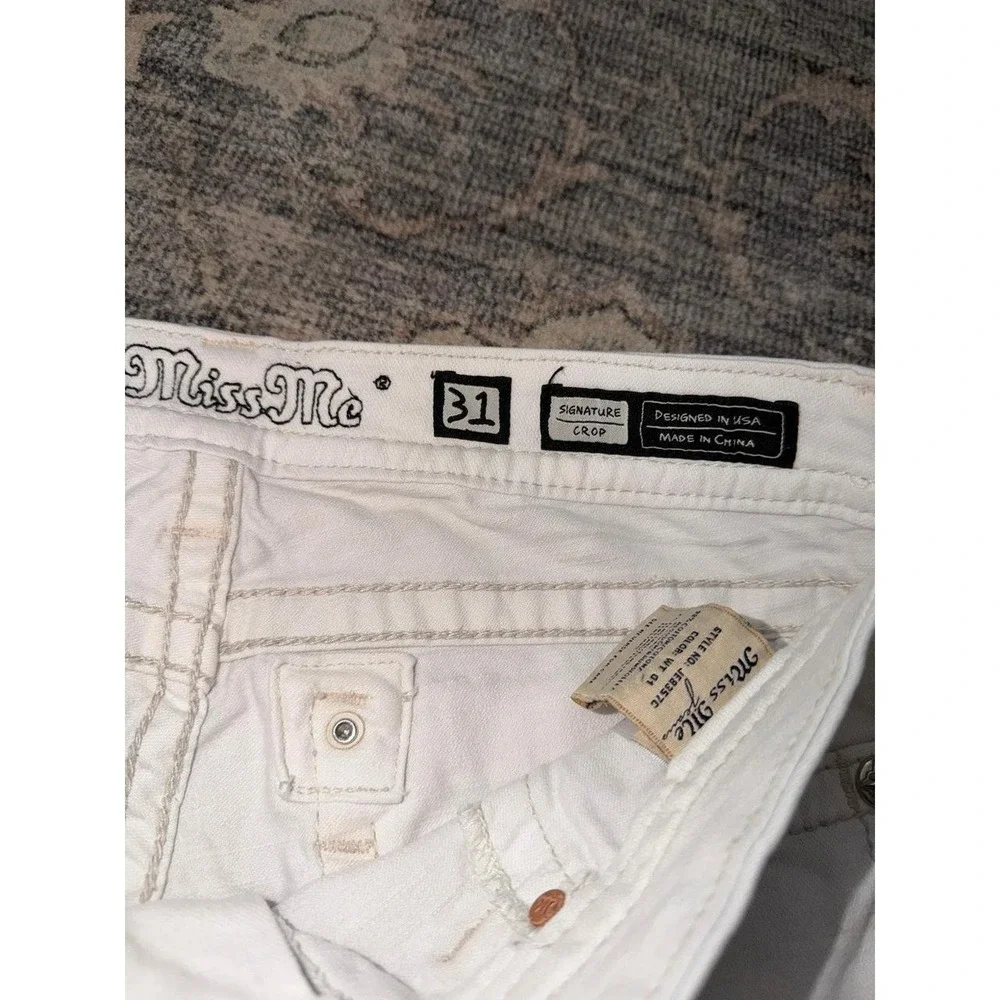 Miss Me Signature Crop Shorts White